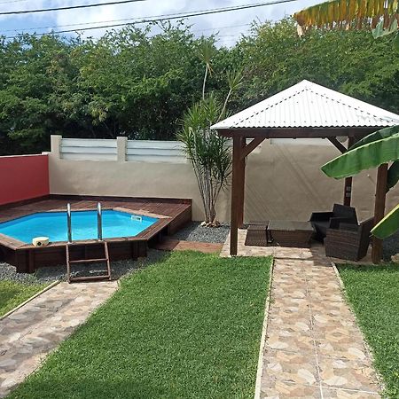 Gites Monoi 4 Personnes Avec Piscine Privee Saint-Francois  Bagian luar foto