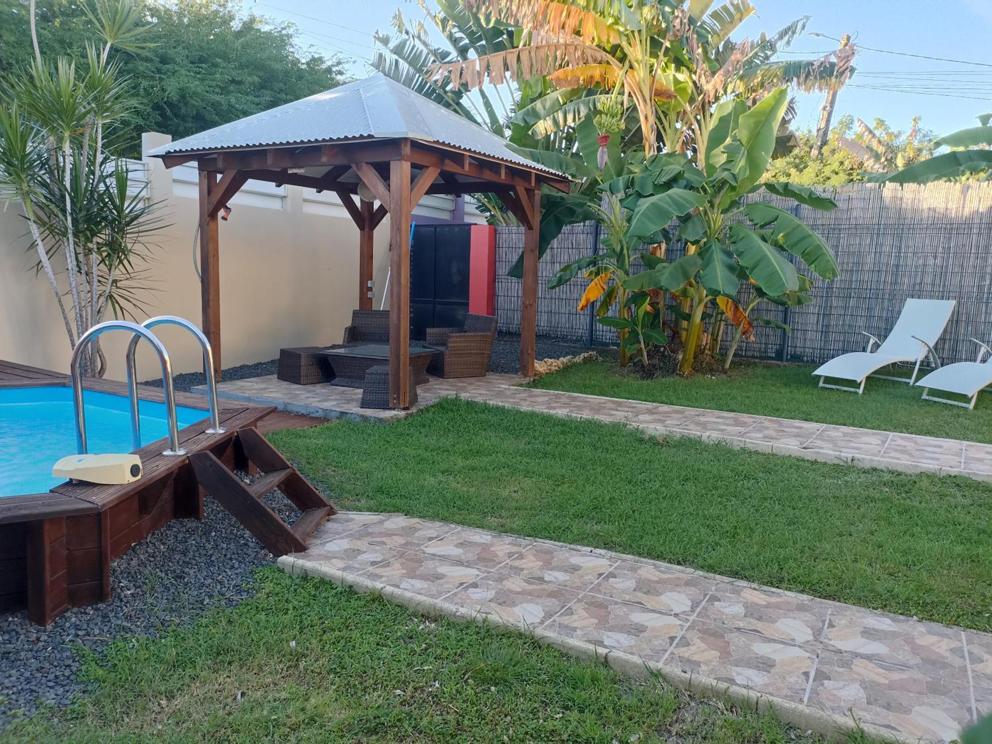 Gites Monoi 4 Personnes Avec Piscine Privee Saint-Francois  Bagian luar foto